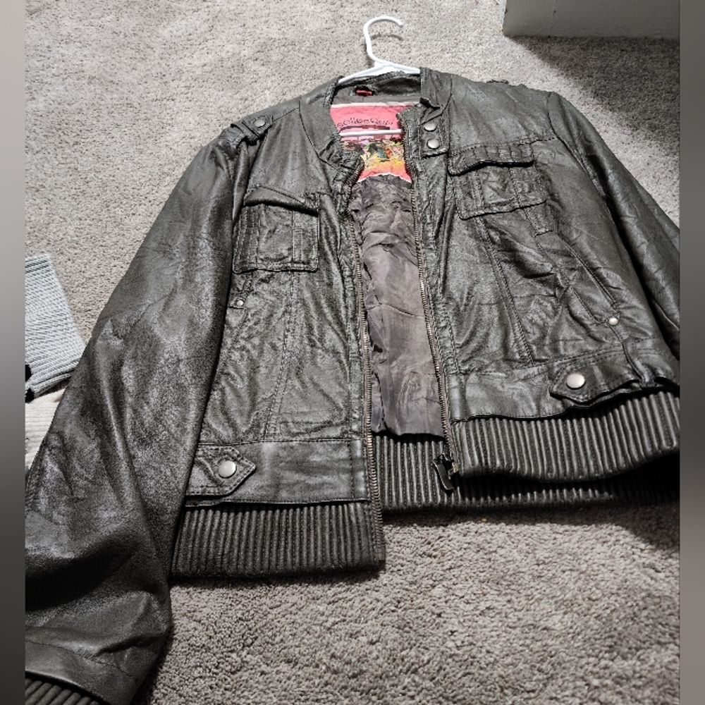 Women's bomber jacket